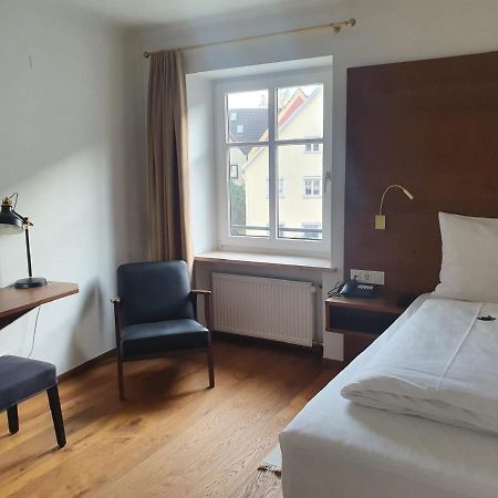 Hotel Schierlinger Braeustueberl Екстериор снимка