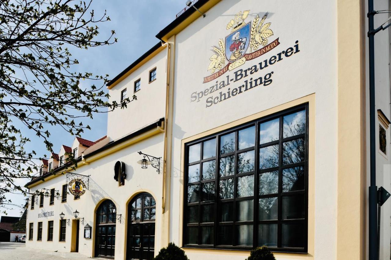 Hotel Schierlinger Braeustueberl Екстериор снимка