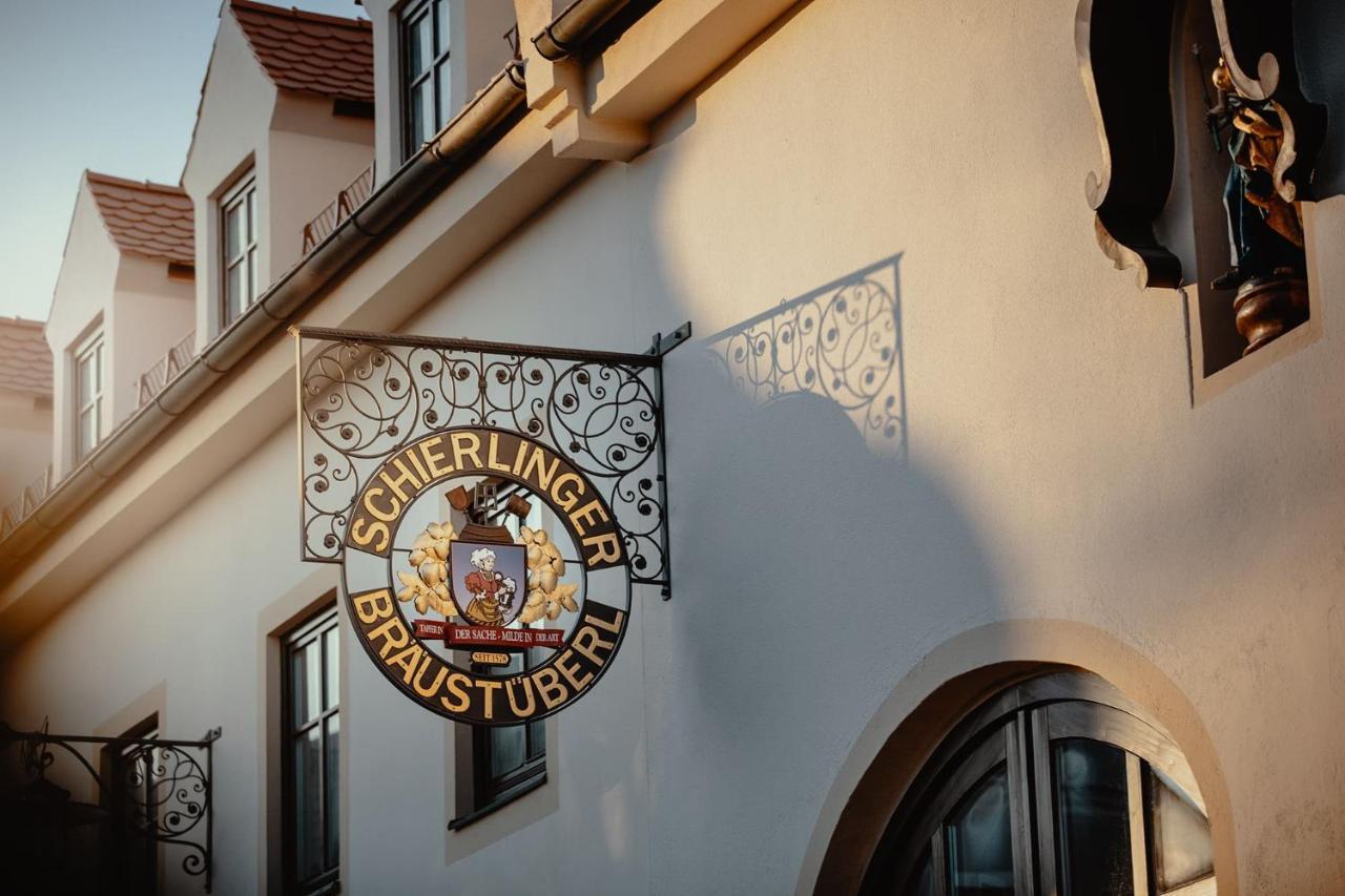 Hotel Schierlinger Braeustueberl Екстериор снимка